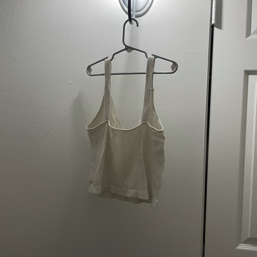 Cream ribbed tank top in a medium size